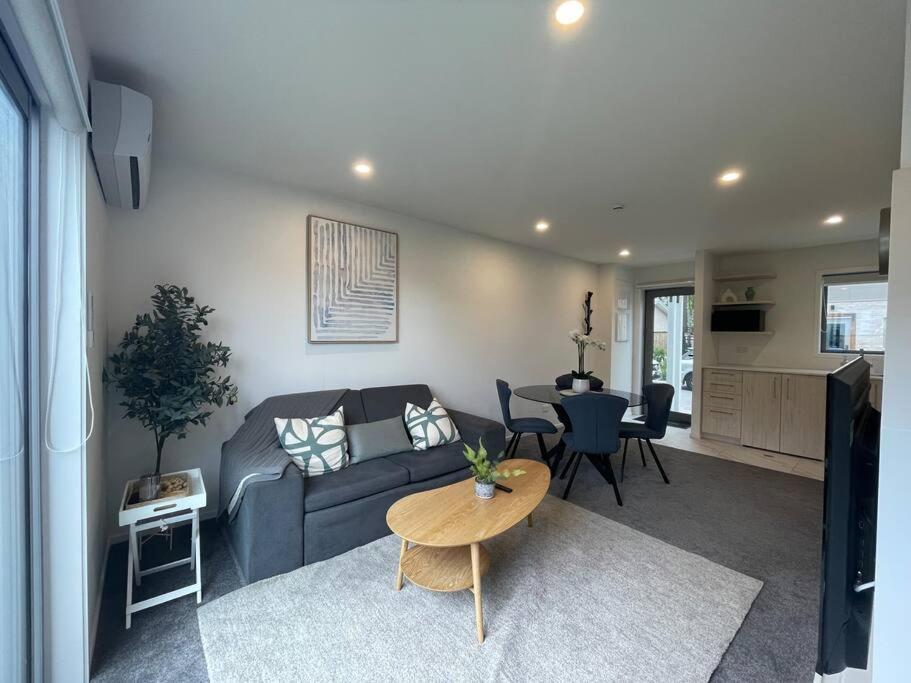 Parkside Retreat - 3 Beds -Sleeps 6 Near Westfield Villa Christchurch Kültér fotó