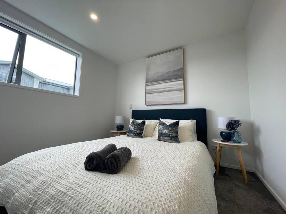 Parkside Retreat - 3 Beds -Sleeps 6 Near Westfield Villa Christchurch Kültér fotó