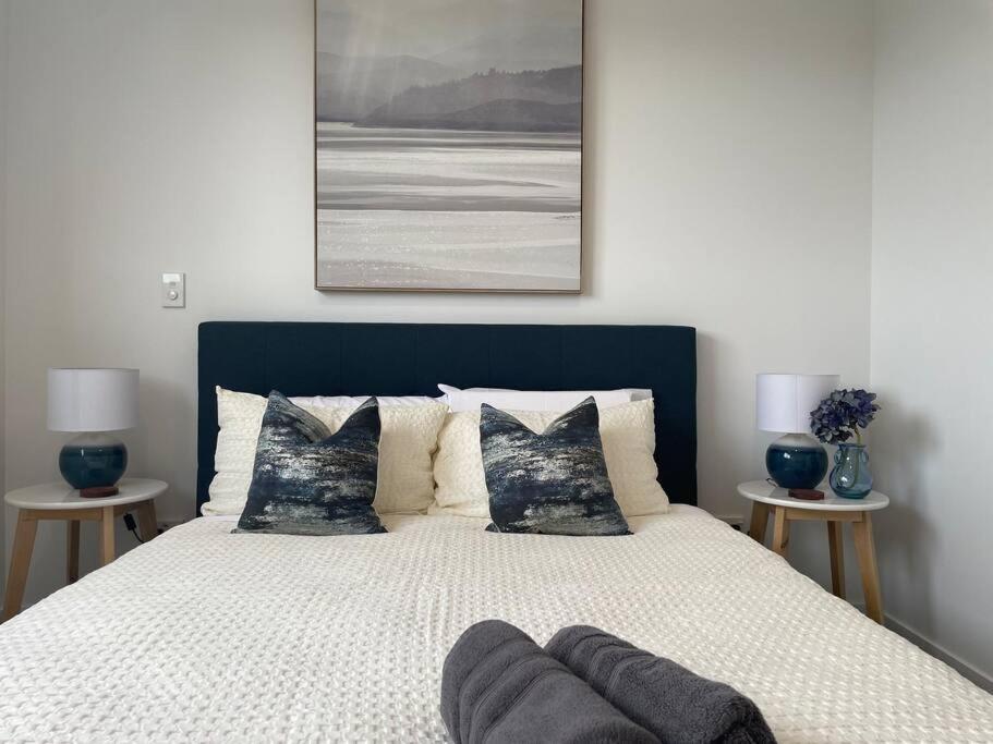 Parkside Retreat - 3 Beds -Sleeps 6 Near Westfield Villa Christchurch Kültér fotó