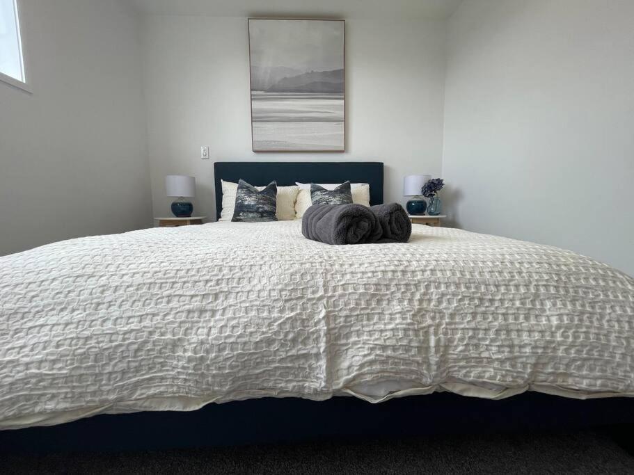 Parkside Retreat - 3 Beds -Sleeps 6 Near Westfield Villa Christchurch Kültér fotó